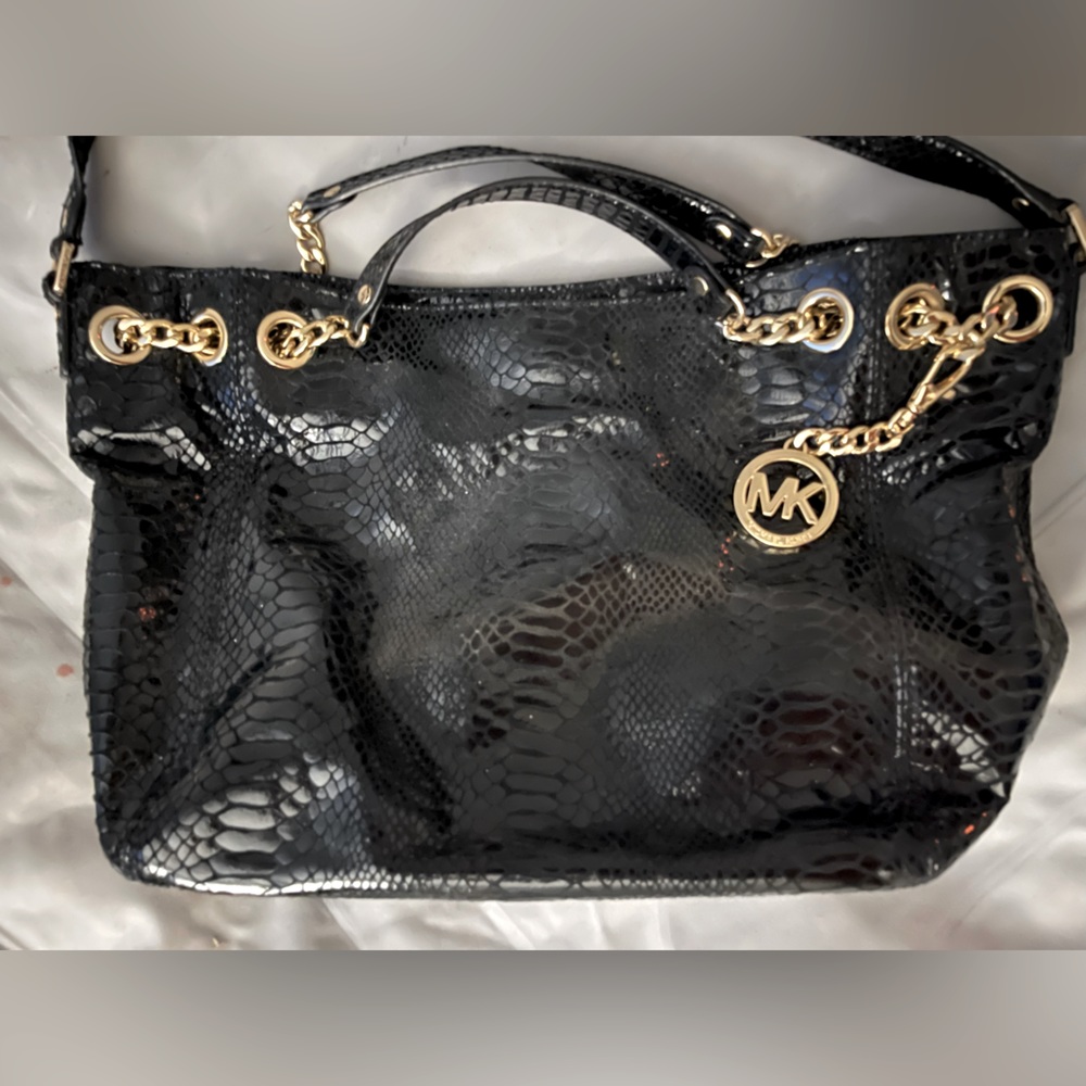 AUTHENTIC Michael Kors patent leather bag